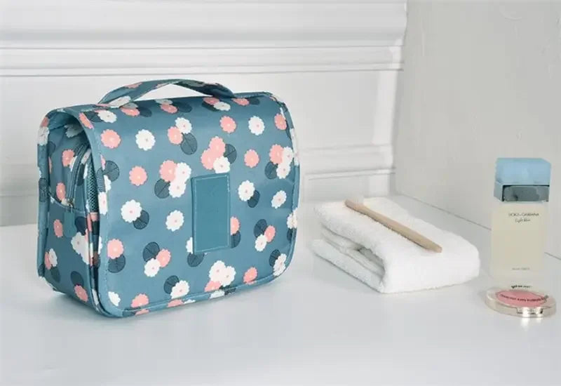 Waterproof Nylon Cosmetic Bag Travel Pouch With Hook