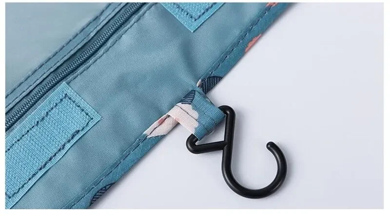 Waterproof Nylon Cosmetic Bag Travel Pouch With Hook
