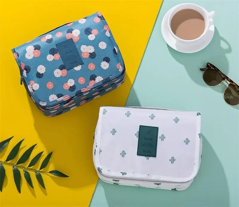 Waterproof Nylon Cosmetic Bag Travel Pouch With Hook
