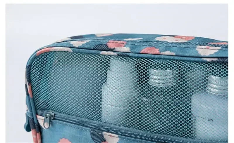 Waterproof Nylon Cosmetic Bag Travel Pouch With Hook